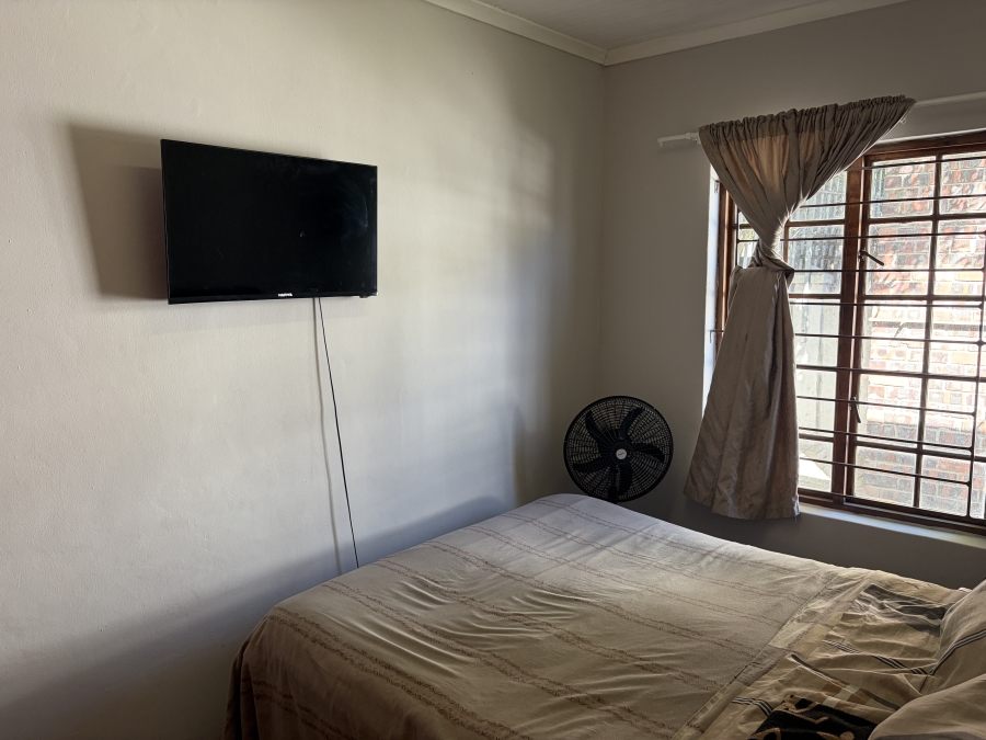 6 Bedroom Property for Sale in Table View Western Cape